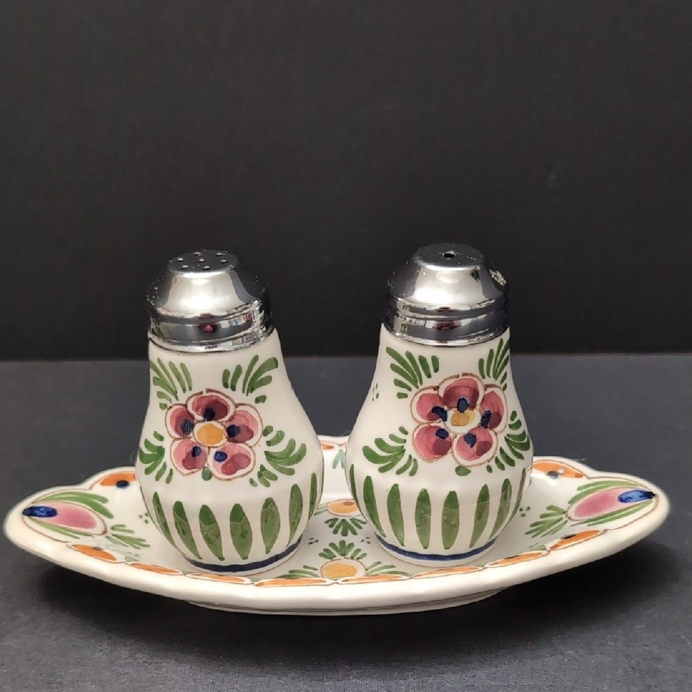 Vintage Delft Polychrome Set of Salt- Pepper Shakers with Tray.